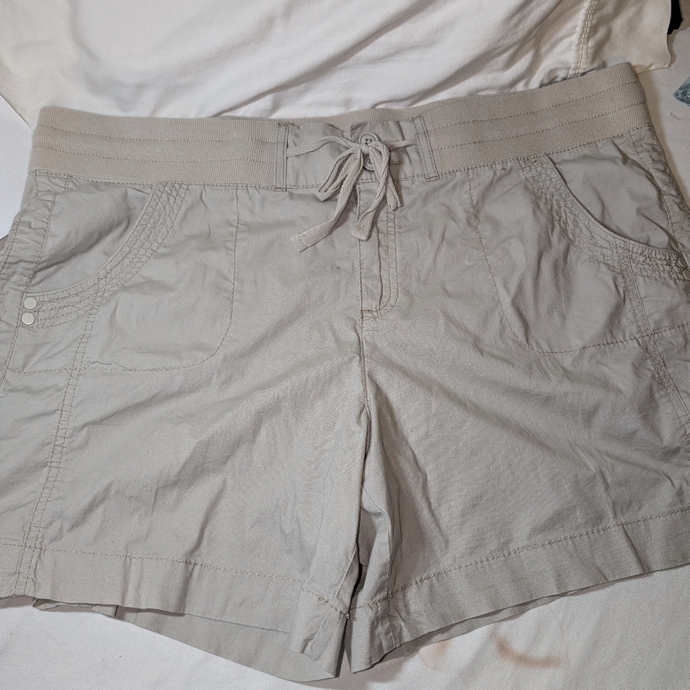 Women's Khaki Shorts Tie Front, Pockets